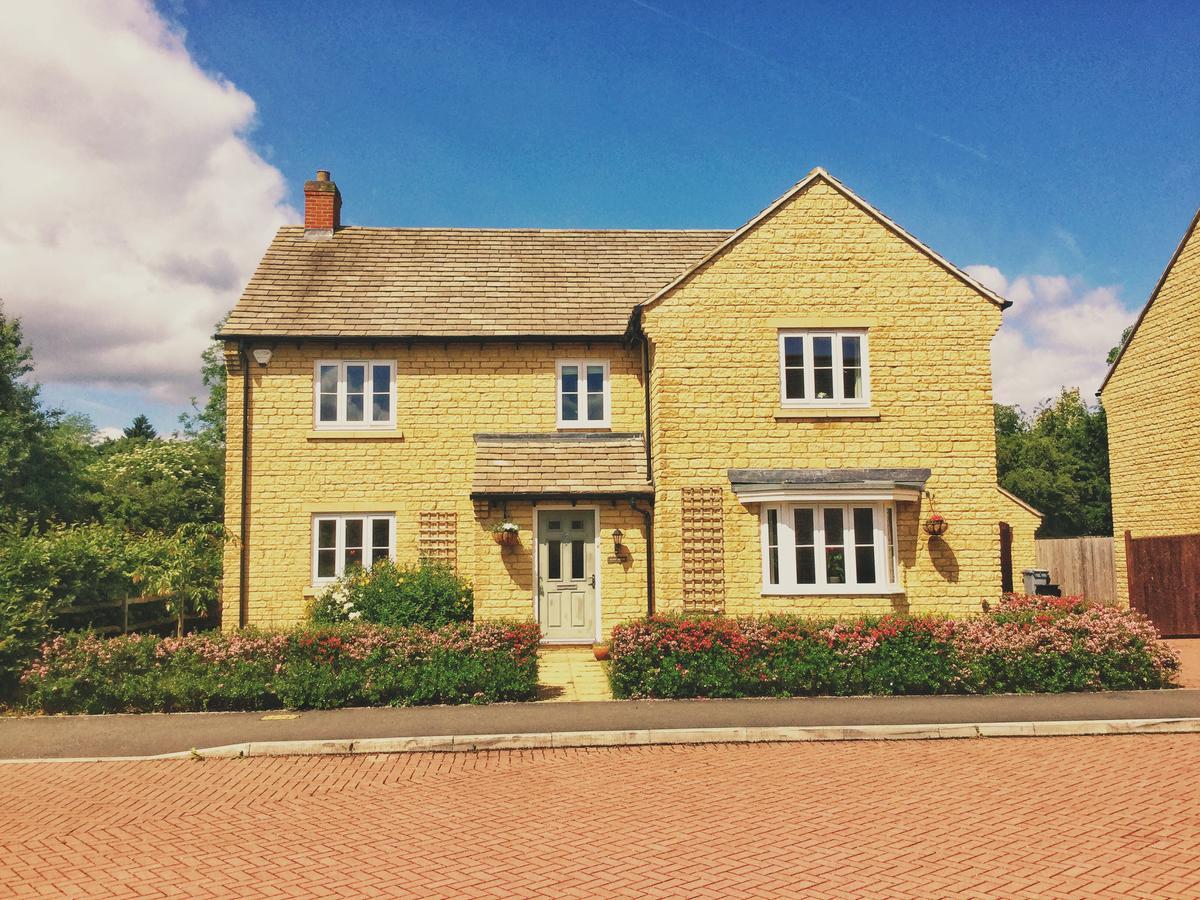 Bed and Breakfast Moon House Witney Exterior foto